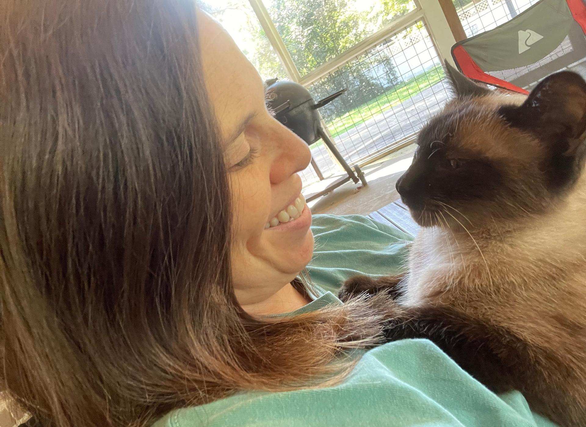 Jody Popham 与 June 在走失前的合影